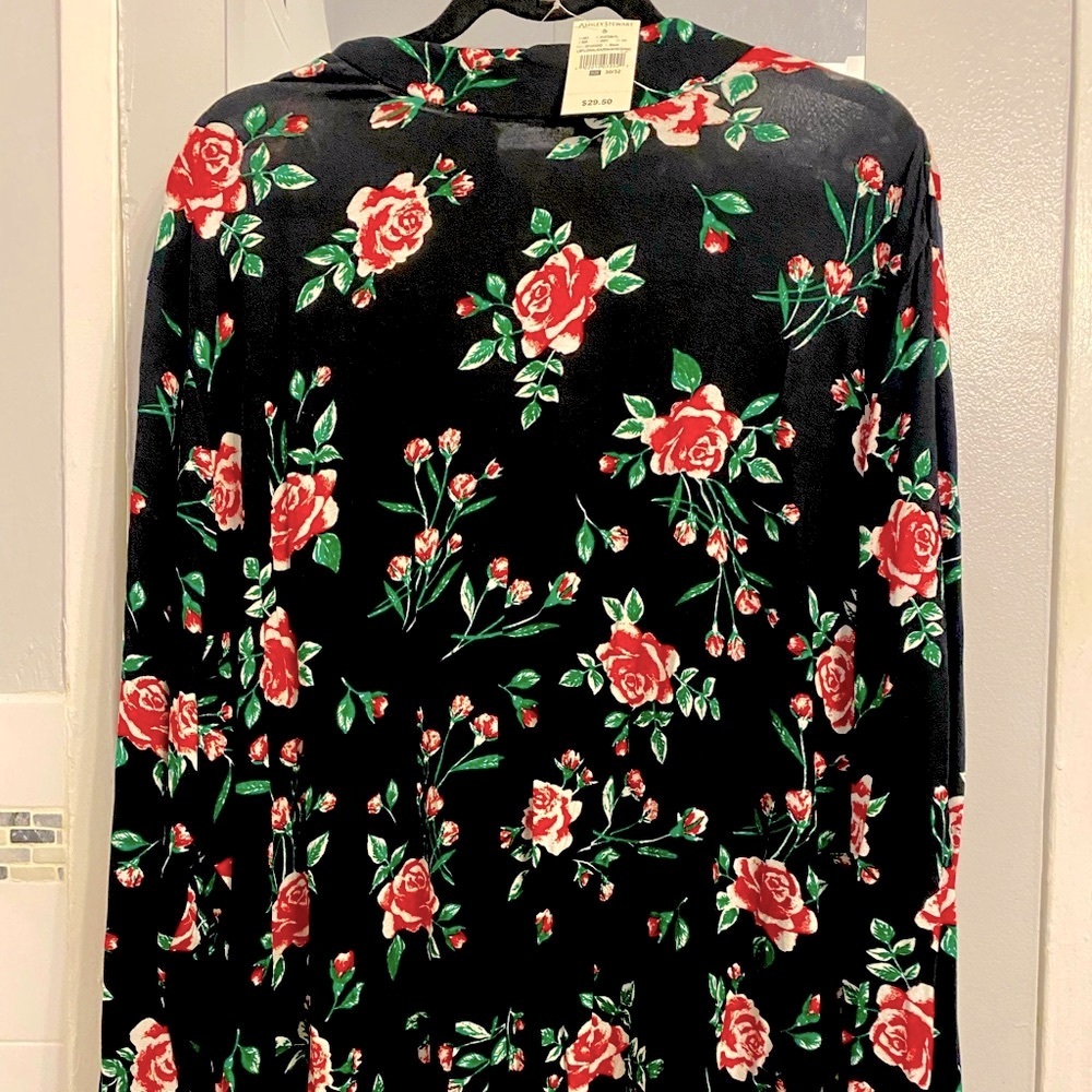 Plus Size Floral Mock Neck NWT 30/32
